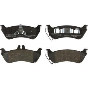 imageBOSCH 0986424708 EuroLine SemiMetallic Disc Brake Pad Set  Compatible with Select MercedesBenz ML320 ML350 ML430 REAR